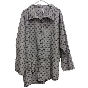 Xiao Womens Lagenlook Top Size 1X Gray Polka Dot Embroidered Asymmetrical Artsy